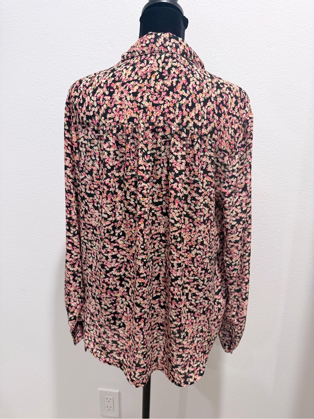 H&M Floral Button-Up Blouse in Black, Pink and Cream - Picture 3 of 7
